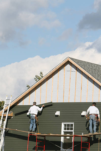 How To Choose The Right Materials for Your Siding Installation in 'Rio Linda, CA